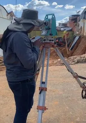 Levantamientos Topográficos